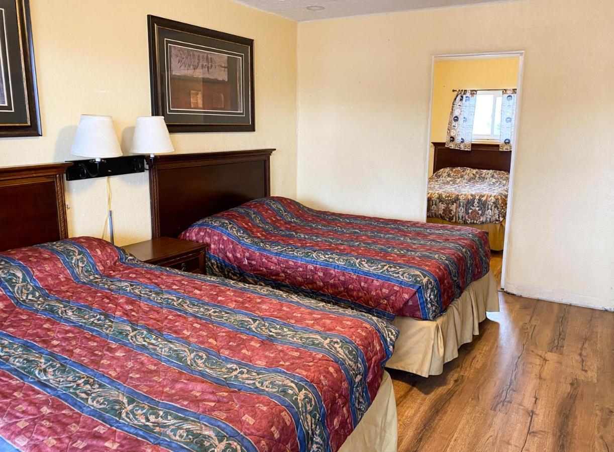 Guest Ranch Motel 夏延 外观 照片